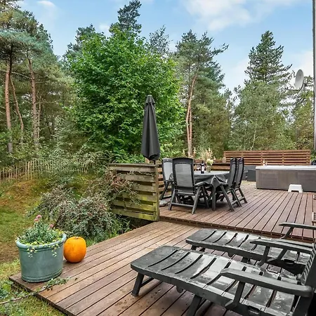 Beautiful In With Indoor Swimming Pool * Norre Nebel