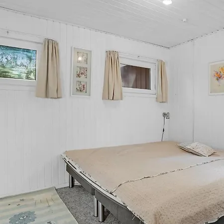 Beautiful In With Indoor Swimming Pool *